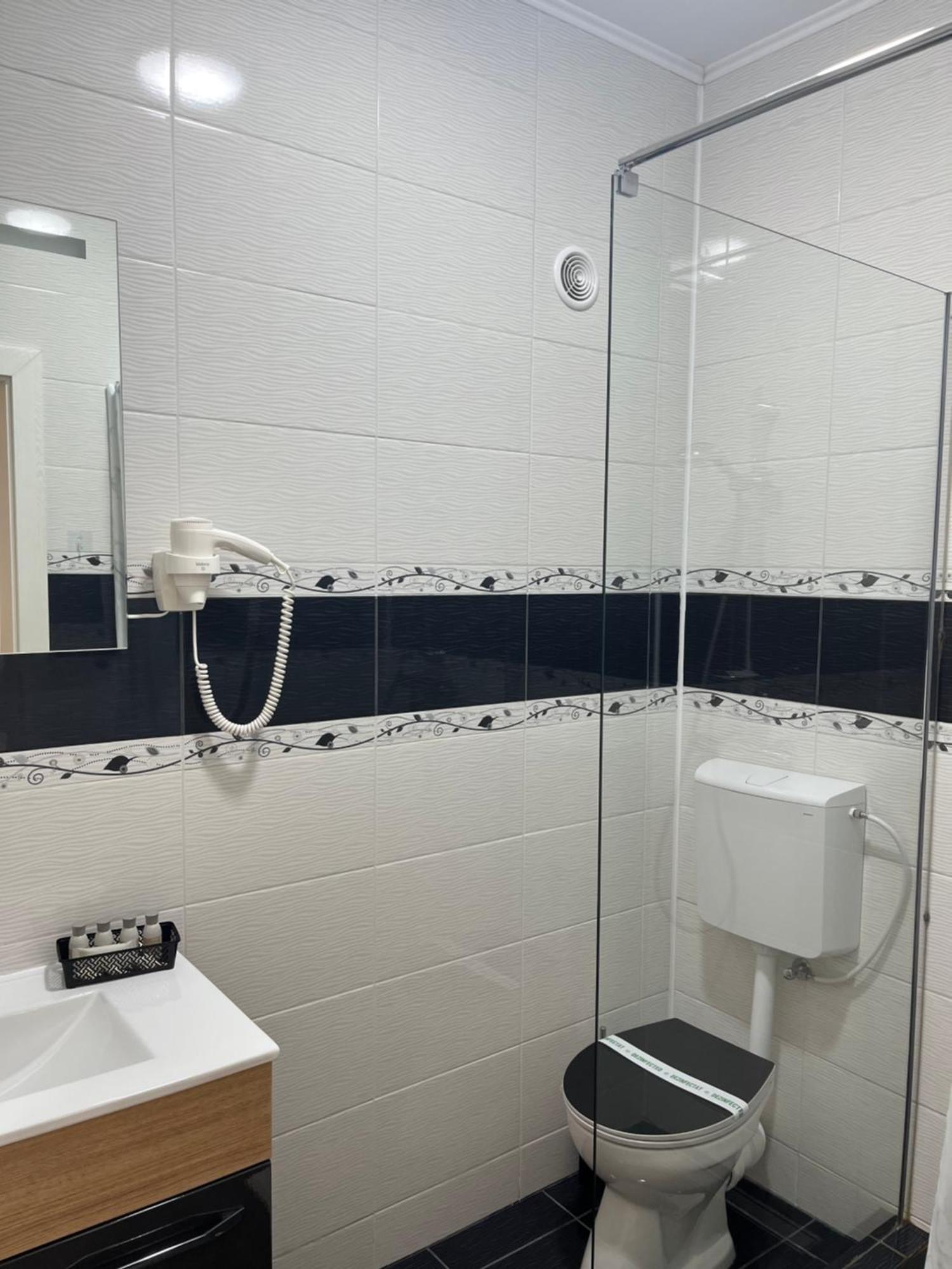 Apartamente Alexandra 데포리노드 외부 사진