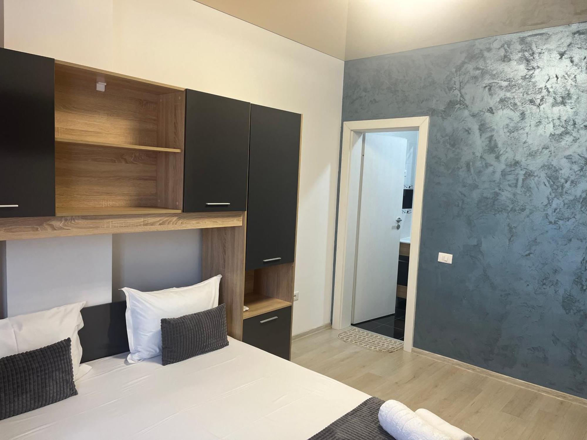 Apartamente Alexandra 데포리노드 외부 사진