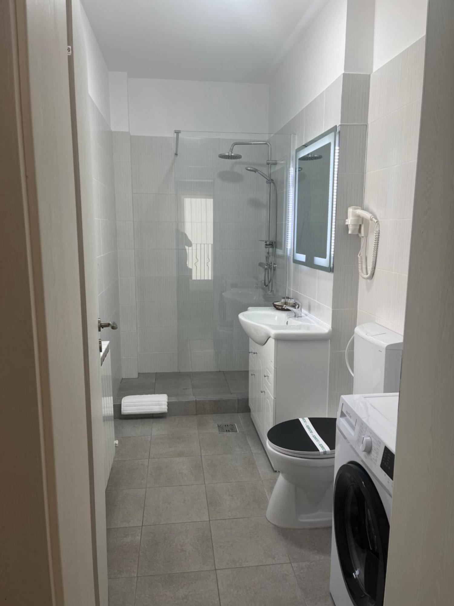 Apartamente Alexandra 데포리노드 외부 사진
